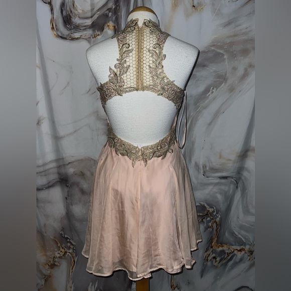 Madison James Dress - Picture 4 of 7